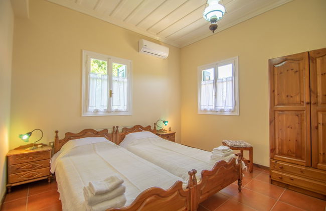 Casa Tsounis - Photo 2