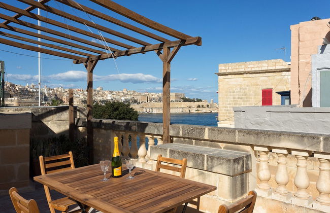 Traditional Maltese Townhouse, Roof Terrace and Views - Foto 1