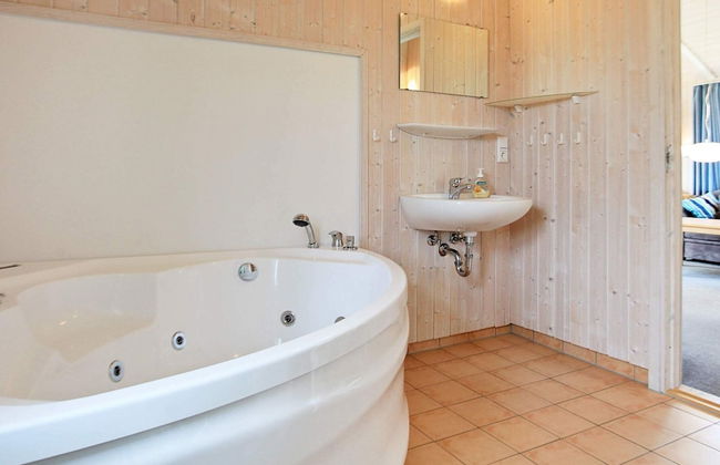 Holiday Home in Otterndorf - Photo 10