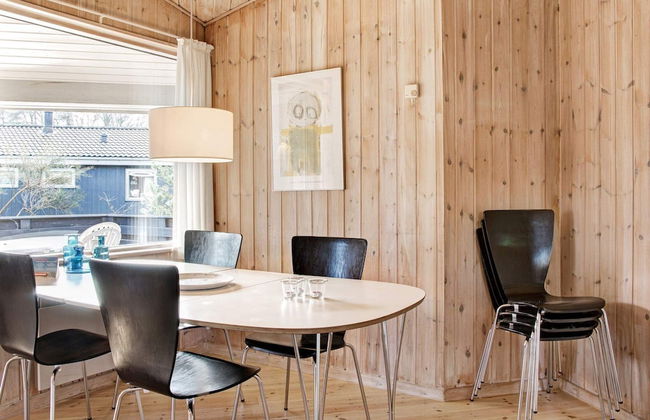 8 Person Holiday Home in Nexo-by Traum - Foto 17