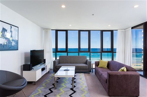Photo 3 - Serain Residences On Surfers Private Apartments