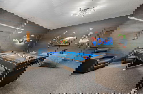 Foto 18 - Giant Villa W/private Pool&spa, Game Room, & More!