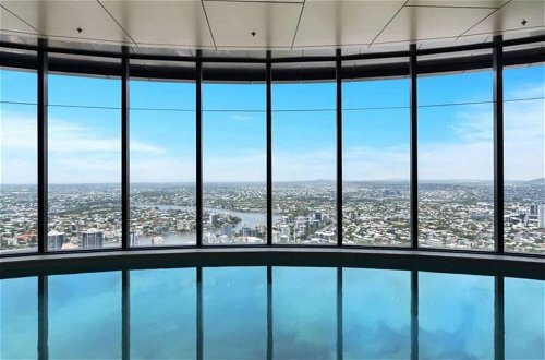 Foto 4 - 2BR Luxury Skytower CBD Pool Gym Netflix