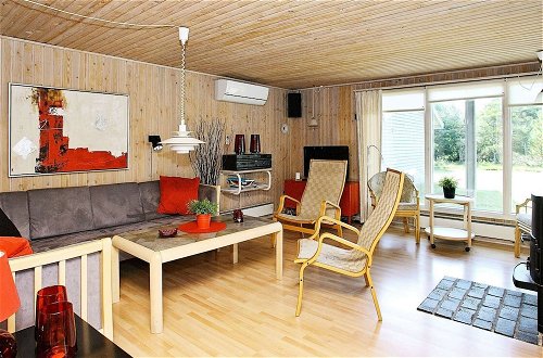 Foto 2 - 6 Person Holiday Home in Lokken