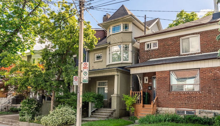 Photo 1 - Cozy Houses in Downtown Toronto by GLOBALSTAY