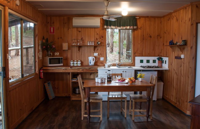 Balingup Heights Hilltop Forest Cottages - Photo 20