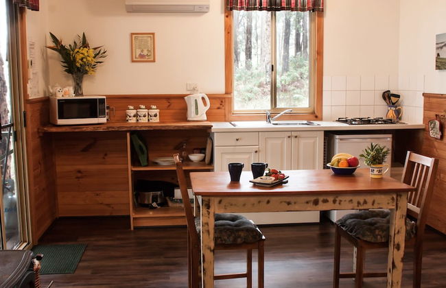 Balingup Heights Hilltop Forest Cottages - Photo 14