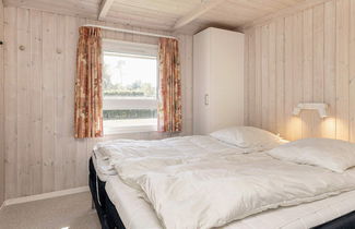 Photo 2 - Cozy Holiday Home in Jutland near Beach