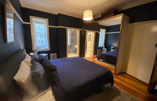 Photo 2 - Beautiful Surry Hills 1 Bedroom Hideaway