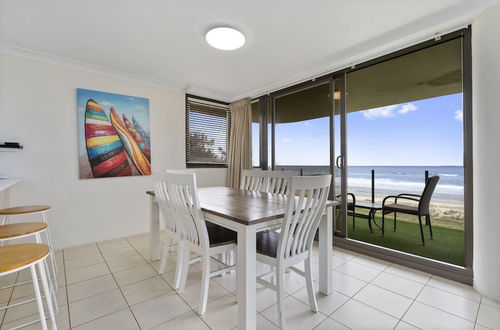 Photo 18 - Premiere Apartments -HR Surfers Paradise