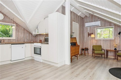 Photo 8 - 8 Person Holiday Home in Toftlund