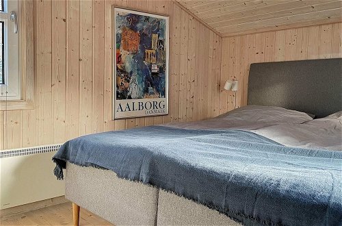 Foto 3 - 8 Person Holiday Home in Saltum