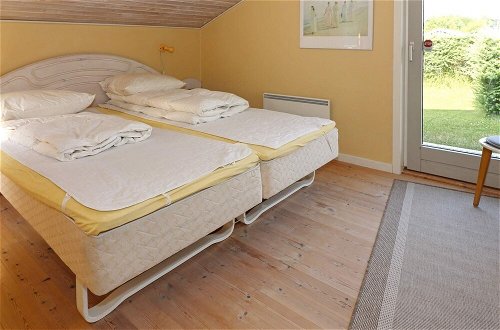 Foto 4 - 6 Person Holiday Home in Hadsund