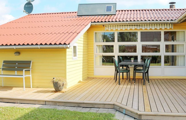 6 Person Holiday Home in Hadsund - Foto 9