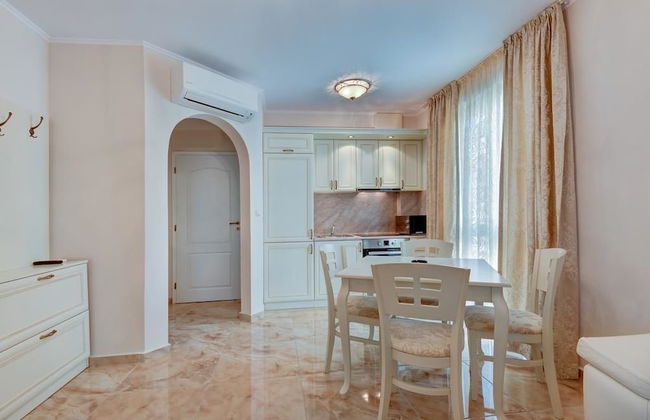 Venera & Anastasia Palace Apartments - Foto 16