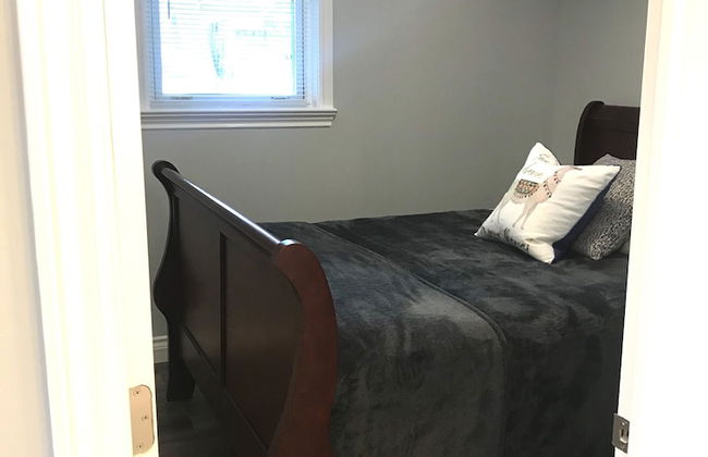 Esther's Place-Carleton Place Downtn Apt - Photo 9