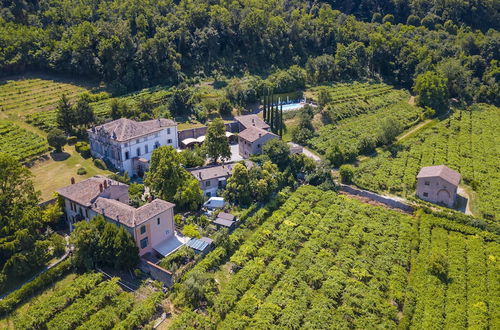 Photo 36 - Villa Faccioli Deodara With Shared Pool