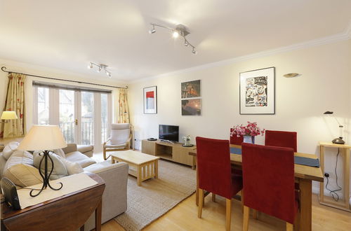 Photo 15 - JOIVY Calm 2BR Apt w Parking & Patio, near London Eye