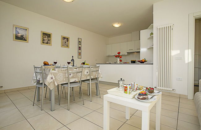 Torbole Relax, Pool & Balcony Apartment - Foto 10