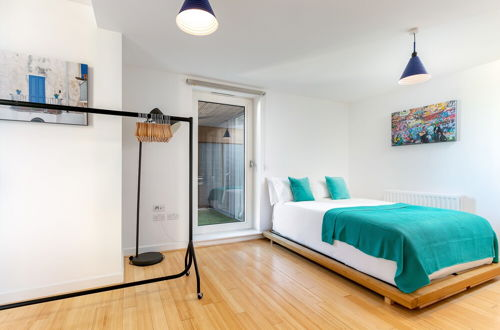 Photo 7 - Bright Comfy 2 bed in trendy Dalston