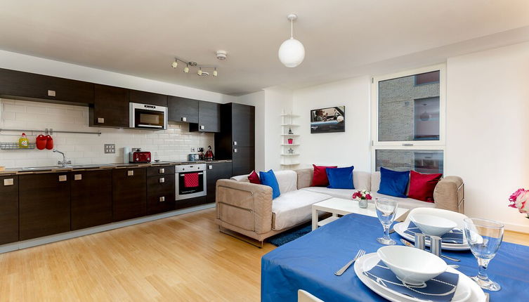 Photo 1 - Bright Comfy 2 bed in trendy Dalston