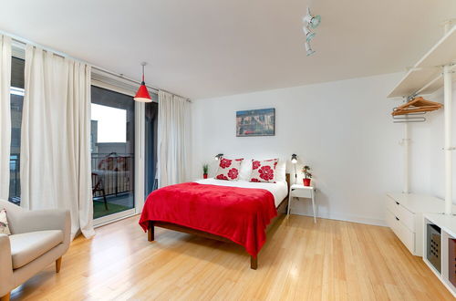 Photo 8 - Bright Comfy 2 bed in trendy Dalston