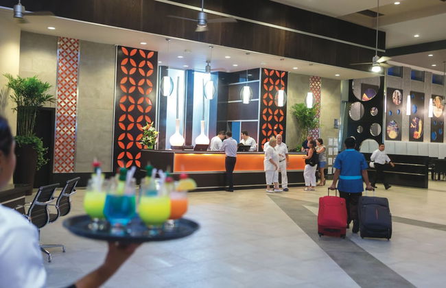Hotel Riu Playacar - All Inclusive - Photo 4