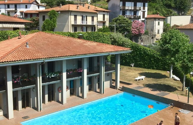 Mamma Ciccia Holiday Home - Front Lake Apartment, beach and swimming pool - Photo 21