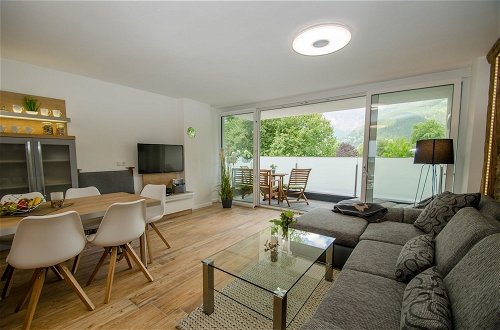Photo 11 - Finest Penthouse Waterside Zell am See