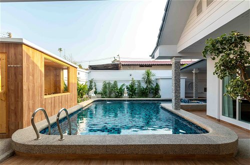 Foto 26 - Luxury Pool Villa 6BR