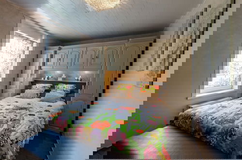 Photo 2 - Holiday Home Petite Gite in Le Bizet