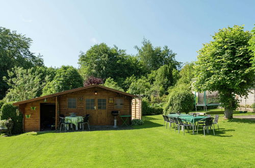 Foto 30 - Spacious Holiday Home With Large Garden