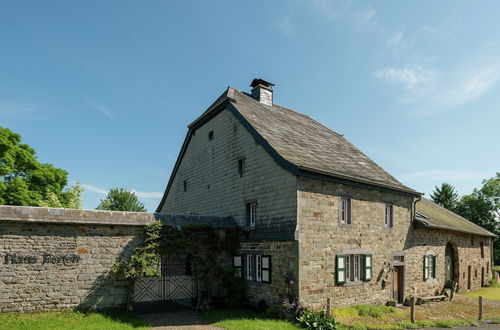 Photo 35 - Spacious Holiday Home With Large Garden