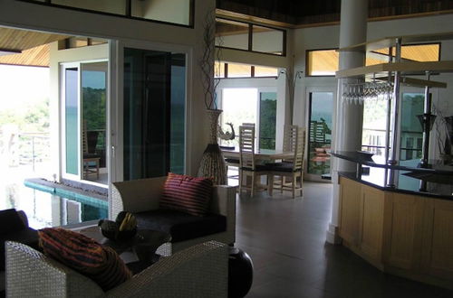 Photo 11 - 5 Bedroom Seaview Villa Tongson Bay