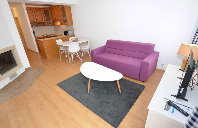 Modish Apartment With Terrace, Garden Furniture, Heating - Foto 6