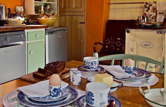 Shannon View 3 Bed Farm House With Private Parking - Photo 10