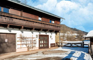 Foto 1 - Detached Holiday Home in Salzburg near Ski Area with Sauna