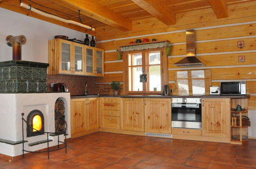 Foto 11 - Spacious Cottage With 5 Bedrooms, Woodburning Stove, Sauna, Near Ski Lift