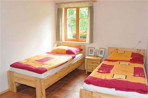 Foto 3 - Spacious Cottage With 5 Bedrooms, Woodburning Stove, Sauna, Near Ski Lift