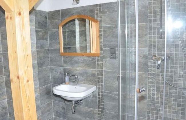 Spacious Cottage With 5 Bedrooms, Woodburning Stove, Sauna, Near Ski Lift - Foto 13