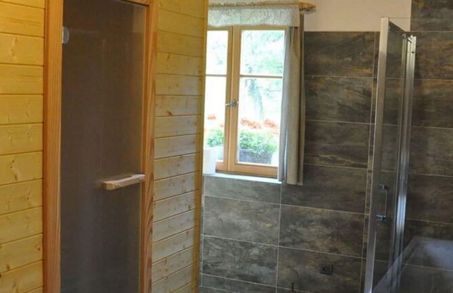 Spacious Cottage With 5 Bedrooms, Woodburning Stove, Sauna, Near Ski Lift - Foto 14