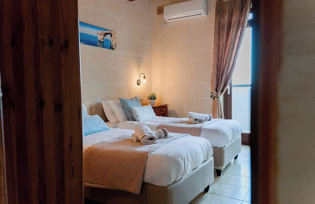 Villa Savona 3 Bedroom Villa With Private Pool - Photo 10