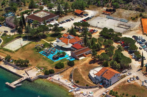 Photo 10 - Functional Bungalow With a Balcony or Terrace, Near Umag