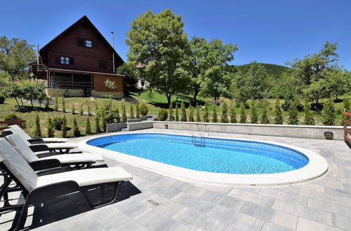 Foto 1 - Cozy Holiday Home in Kvarner with Outdoor Hot Tub