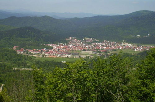 Foto 29 - Tranquil Holiday Home in Kvarner with Hot Tub