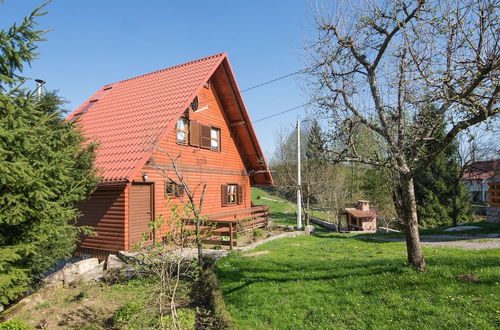 Photo 24 - Cozy Holiday Home in Kvarner with Outdoor Hot Tub