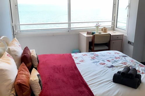 Foto 3 - Larnaca Seaview Rooms