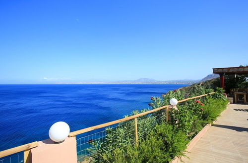 Photo 27 - Villa Diktynna Embrace the Endless Blue