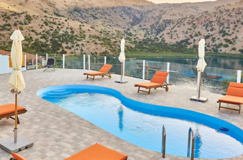 Photo 17 - Gorgeous Lake Kournas Villa Brand New Private Pool