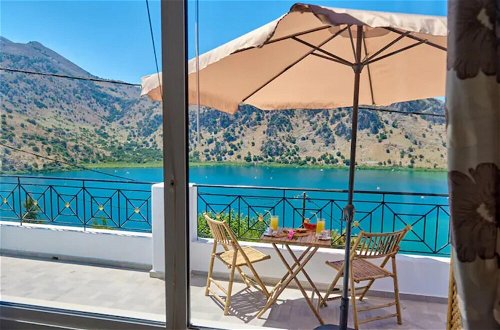 Foto 47 - Gorgeous Lake Kournas Villa Brand New Private Pool